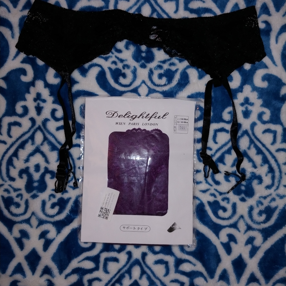 Garter belt and Nylons. Size XL. Purple and Black.